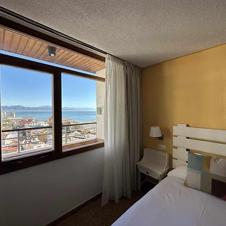 Con Vista Al Mar En La Mitica Nogalera * Torremolinos